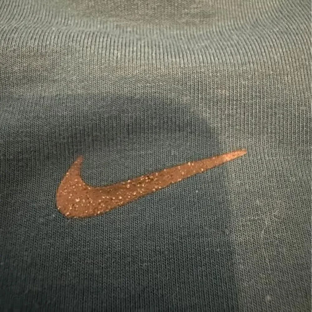 Nike XS Yoga Dri-FIT Long Sleeve Shirt